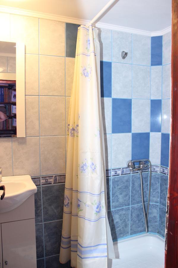 Csergo Ildiko Vendeghaz Hotel Lazarea Bagian luar foto